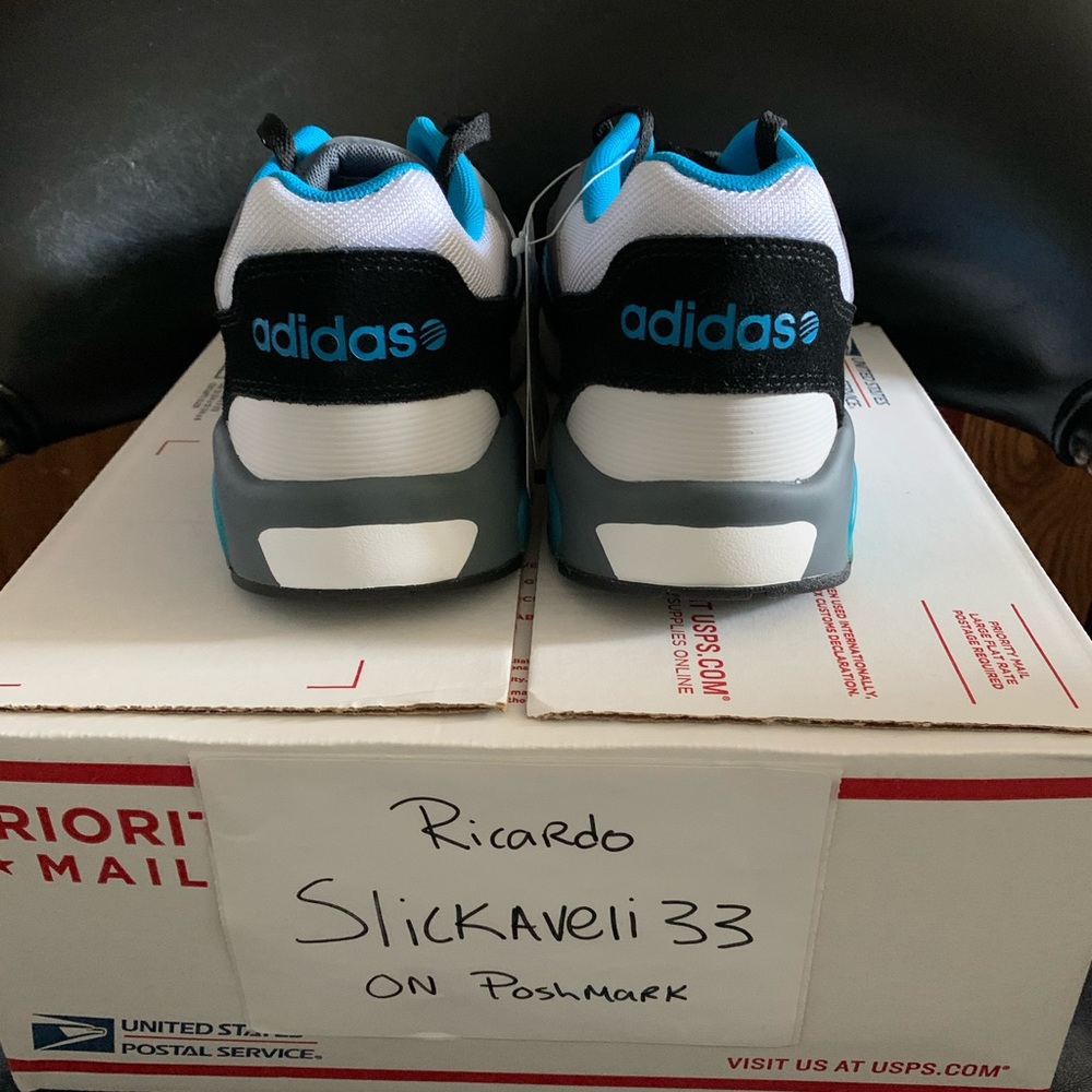 NWOB ADIDAS NEO MEN'S RUN9TIS SIZE 10.5 - Picture 2 of 6